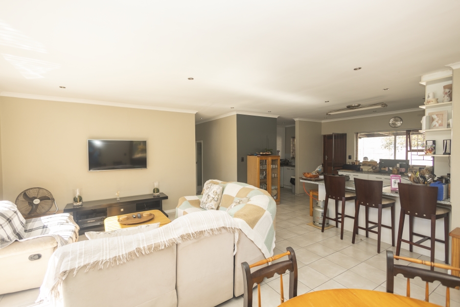 4 Bedroom Property for Sale in Rouxville Western Cape